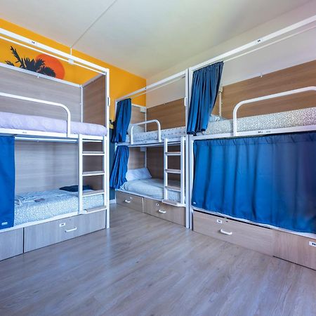 לאגוּ‏ש The Macarena Beach Hostel מראה חיצוני תמונה